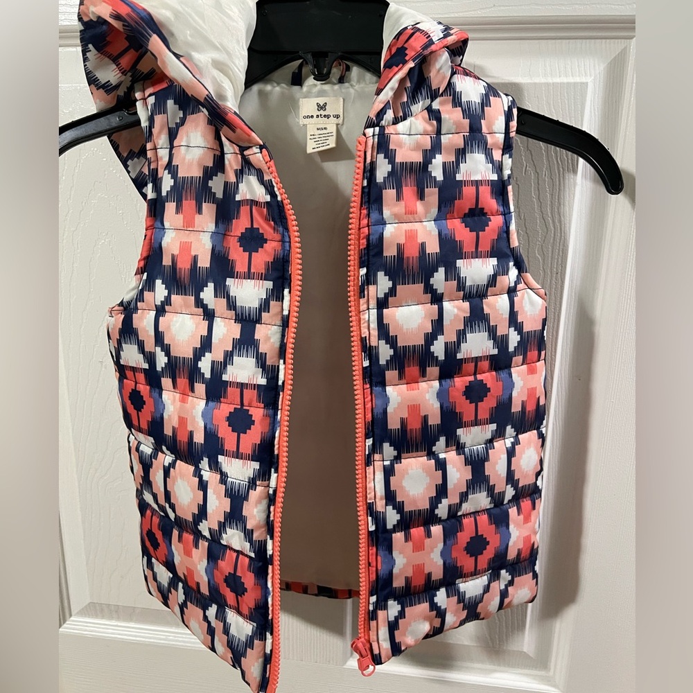 One Step Ahead Kids Geometric Puffer Vest - Pink, Blue, White